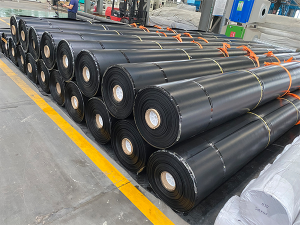 魚塘使用水產(chǎn)防滲膜能夠達到怎樣的效果？