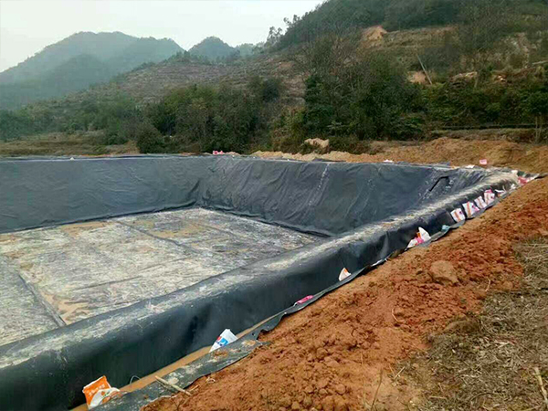  防滲膜廠家教您如何選購防滲膜？