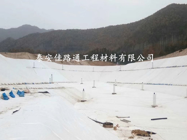 該如何檢測工程長絲土工布的排水性能？