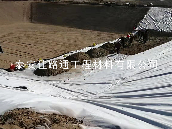 養(yǎng)殖防滲土工膜的使用過程有哪五個方面須注意？