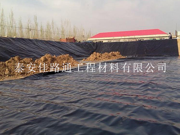 藕池養(yǎng)殖防滲膜作為工程關(guān)鍵材料，有哪些優(yōu)勢(shì)體現(xiàn)？