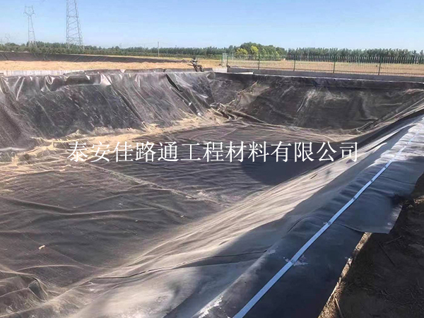 市場上選購水產(chǎn)養(yǎng)殖防滲膜須注意細(xì)節(jié)要點