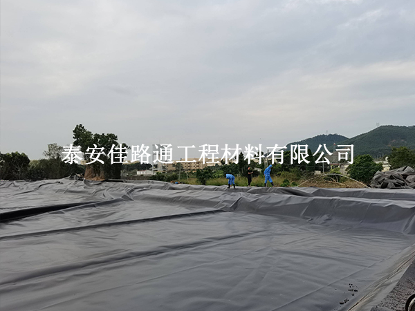 氧化塘防滲膜用了就不管？長期防護(hù)才是真正的省錢之道